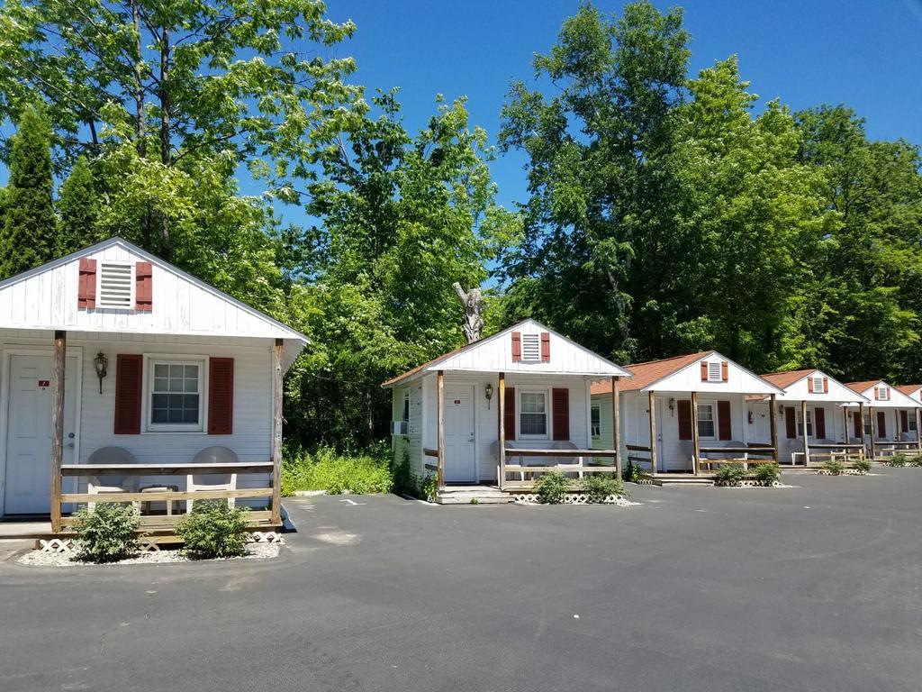 Seven Dwarfs Cabins - White Cabin Lake George Exterior foto