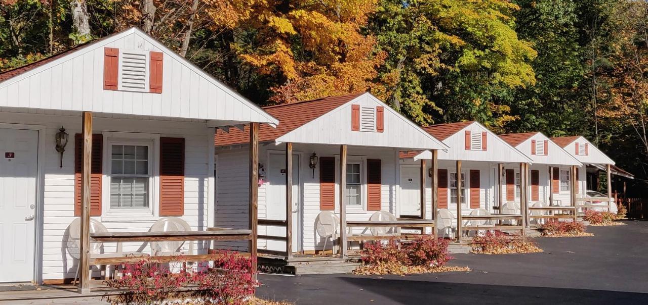 Seven Dwarfs Cabins - White Cabin Lake George Exterior foto